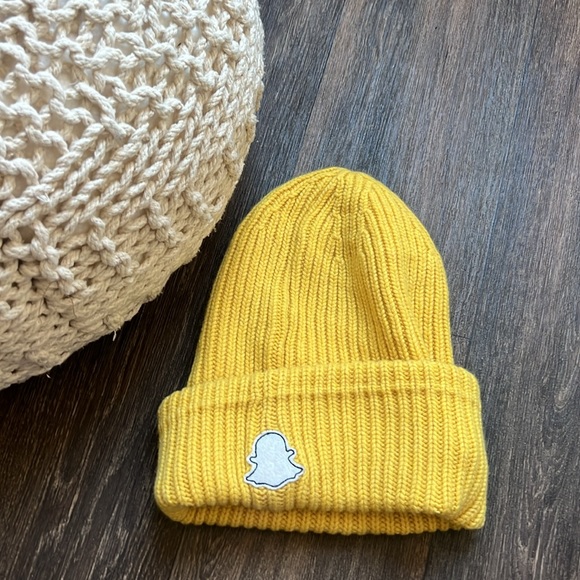 Monclear Beanie - Picture 3 of 4